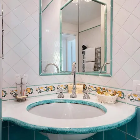 Aurora In Dependance *