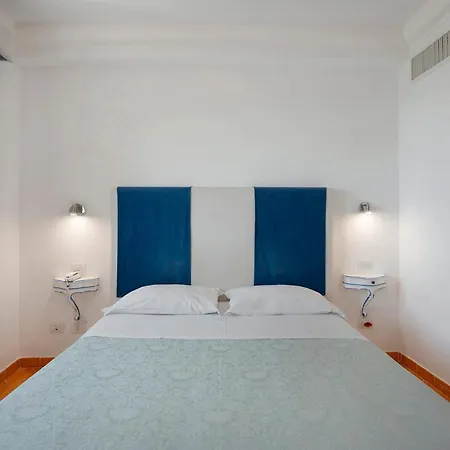 Aurora In Dependance *